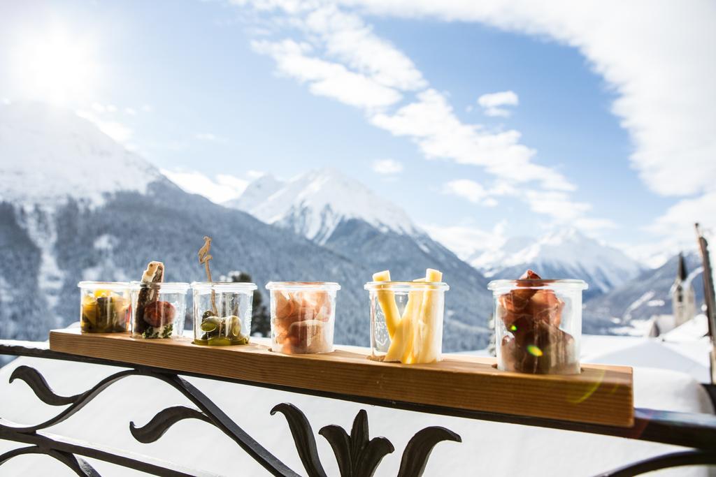 Meisser Hotel "Superior" Гуарда Екстериор снимка