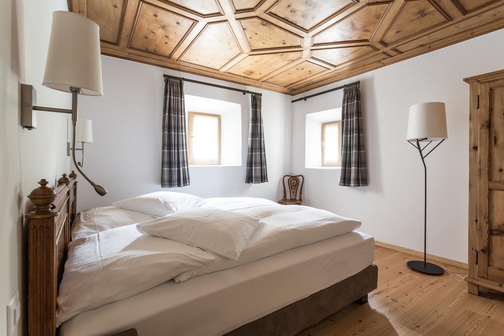 Meisser Hotel "Superior" Гуарда Екстериор снимка